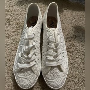 Very G - white lace shoe size 11